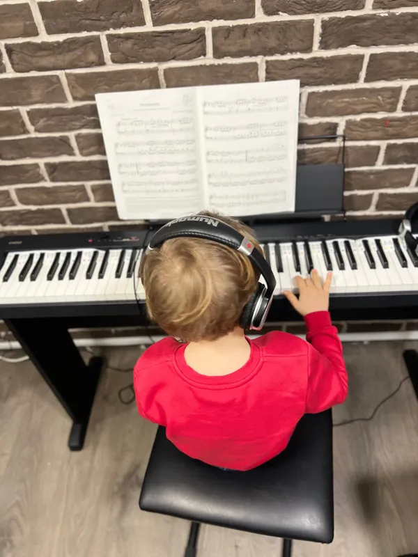 Drum Lessons in Rochester: A Beginner’s Guide to Learning Drums